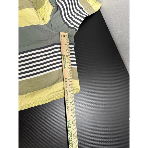 Patagonia Men's Board Shorts Nylon Striped Yellow Green Size 38 - Picture 5 of 9